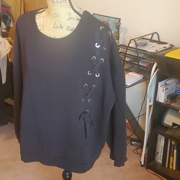 Express One Eleven black sweatshirt size XL - Picture 2 of 9